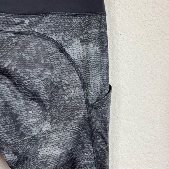 Lululemon Speed Tight II *Full-On Luxtreme Sequin Snake Slate Black / Black - Picture 7 of 14